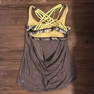 Size 4 grey lululemon with built in bra